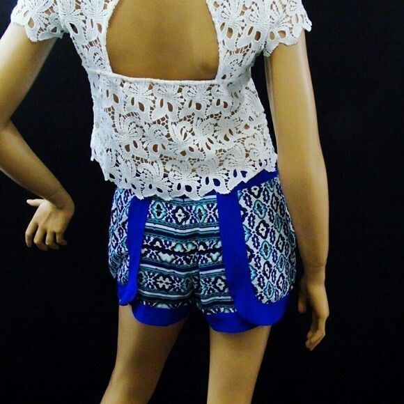 Dress Shorts Turquoise Southwestern Print - Picture 3 of 6